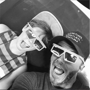 24492825_david_beckham_disneyland_9251007_ORIGINAL_imageGallery_standard.limghandler
